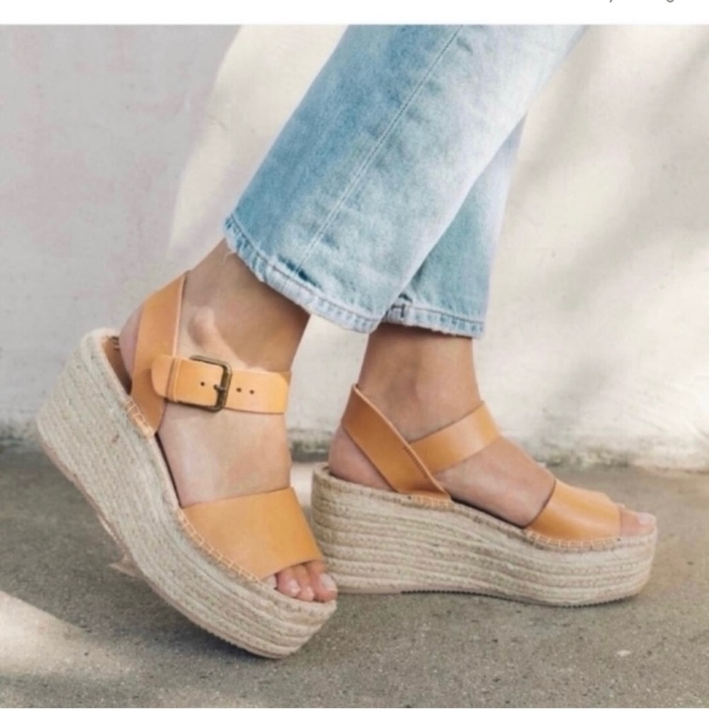 Soludos Minorca High Platform Sandal in Nude Size US 9.5